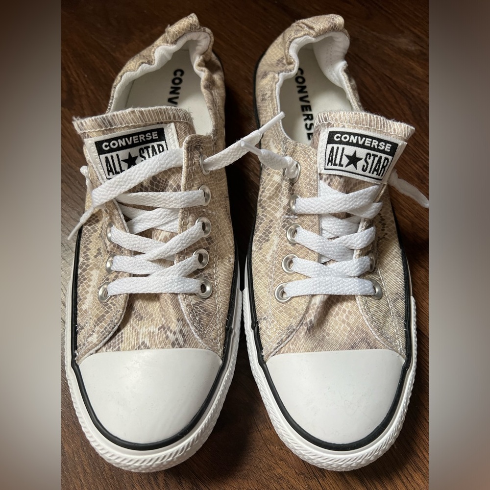 Converse women’s shoreline slip on snakeskin shoes BNWT